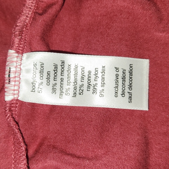 Maurices~ Dark Pink Lace and Flower Tank Top Size Small - Picture 7 of 7